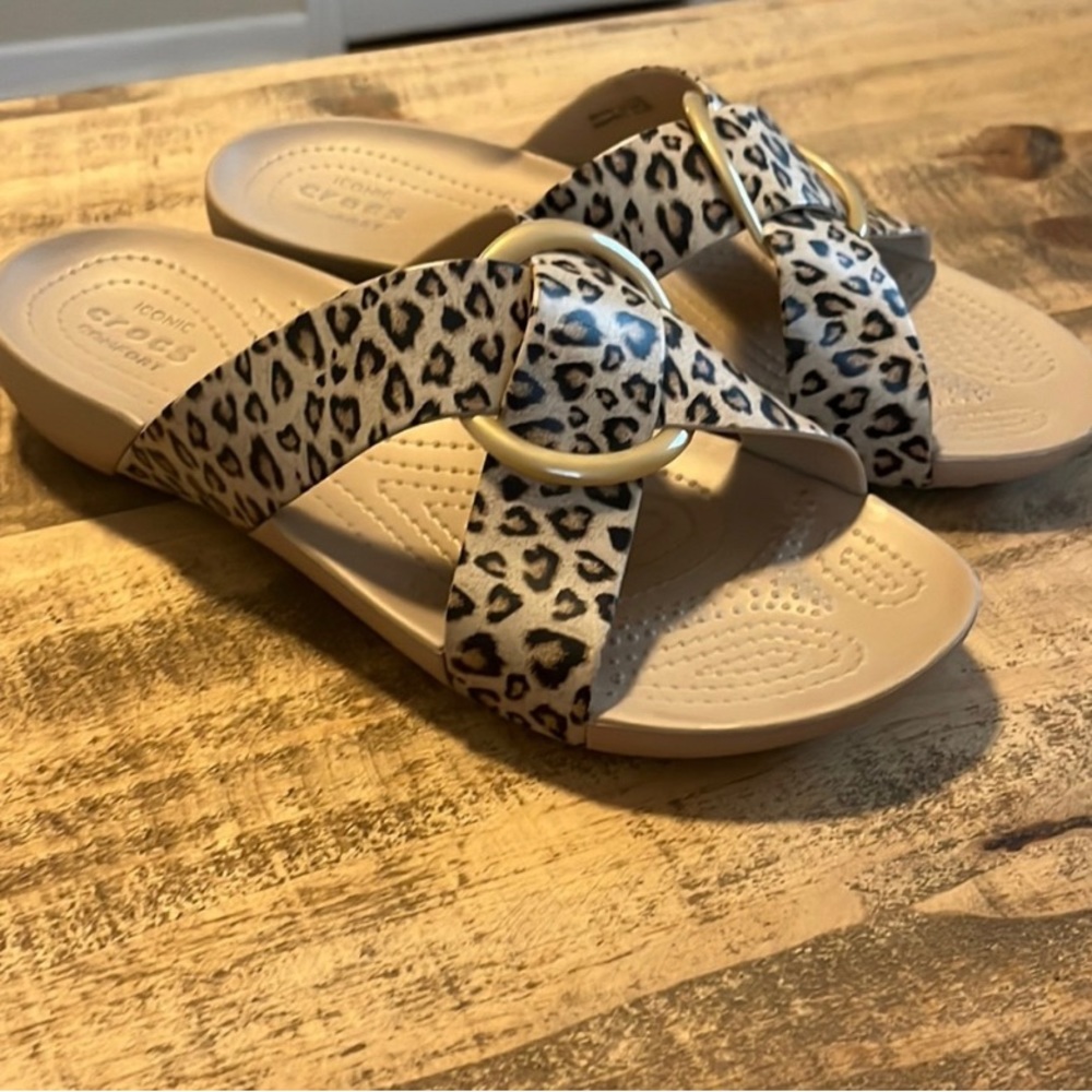 Crocs cheetah print slides
